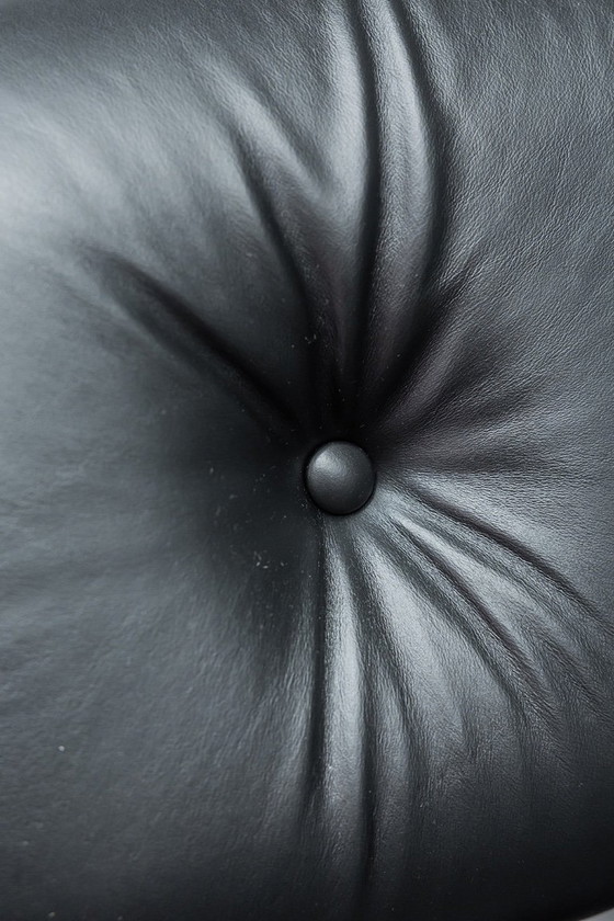 Image 1 of Sillón Eames + otomana