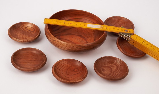 Image 1 of Set de 7 bols en teck - Danemark années 1960