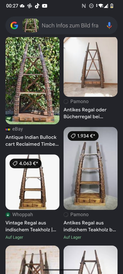 Estantería antigua india de madera de teca, hecha con madera de carreta de bueyes: pieza única.