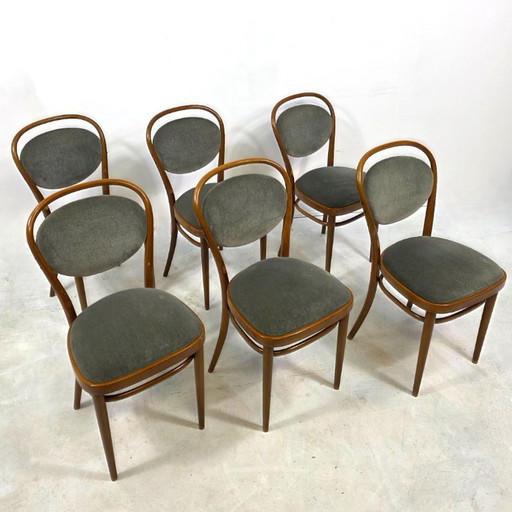 Thonet Eetkamerset Jaren 70.Uitschuifbare tafel & 6 Stoelen
