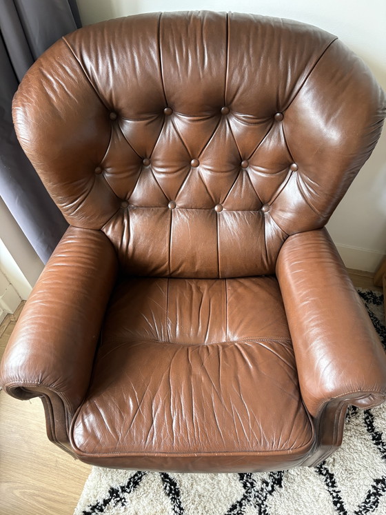 Vintage Armchair - Chesterfield Style – Leather, Wood (photo 11 of 12)