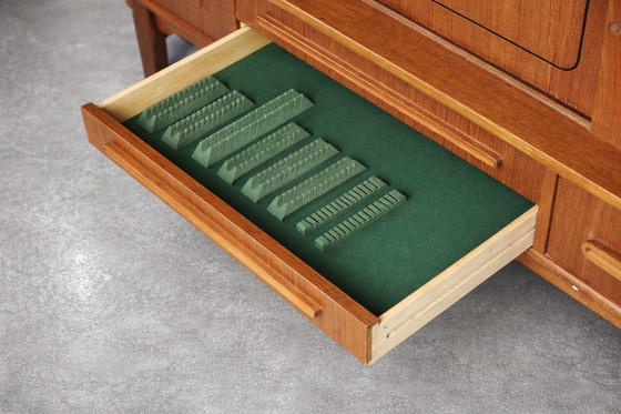 Image 1 of Credenza alta vintage in teak marrone danese moderno di metà secolo, anni '50