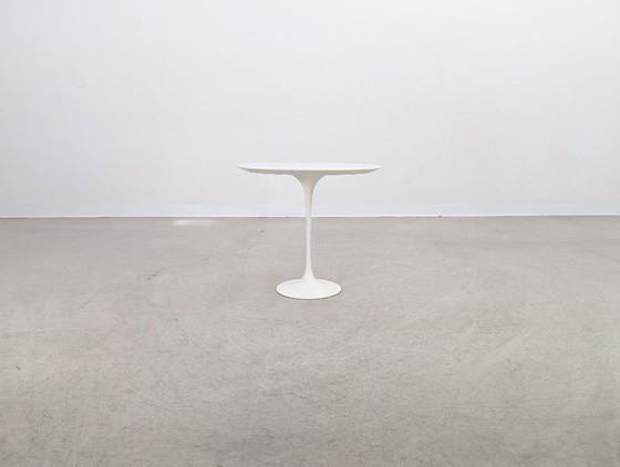 Image 1 of Knoll International coffee table Eero Saarinen coffee table tulip