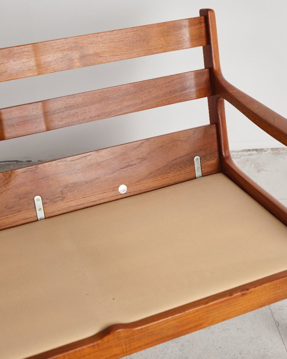 Zweisitzer-Sofa aus der Mitte des 20. Jahrhunderts, Serie Senator, Teakholz-Couch von Ole Wanscher (photo 13 of 23)