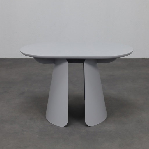 Table d'appoint Totem Pill de Puik Design gris clair