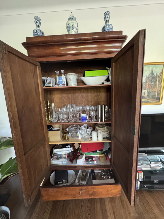 Image 1 of Hermoso armario antiguo