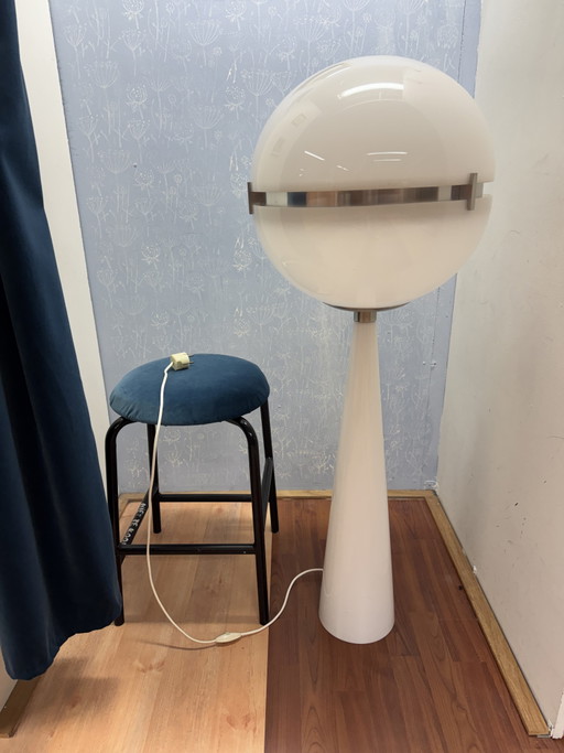 Space Age lamp