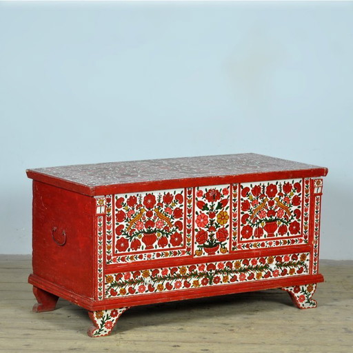 Brauttruhe im Stil der Volkskunst, um 1950