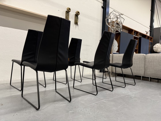 Image 1 of 6 Chaises de salle à manger Montis Ivy en cuir noir, état neuf