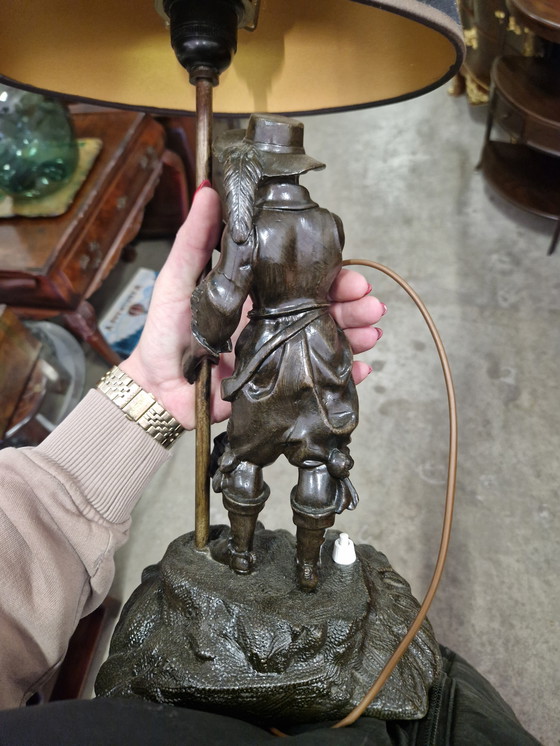 Image 1 of Belle lampe de mousquetaire ancienne