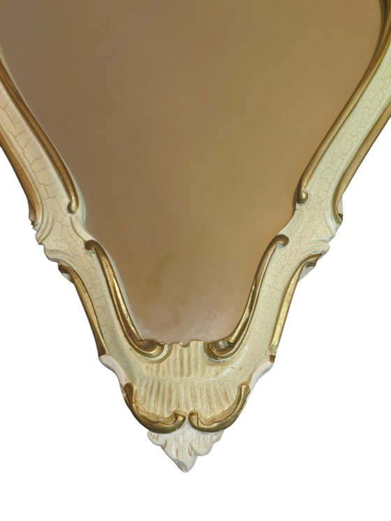 Image 1 of Set aus 2 Florentiner Barock Wandspiegeln 55×36 cm – Italien Vintage 1950–1970 – handbemaltes Holz mit Craquelé & Pastellblüten 