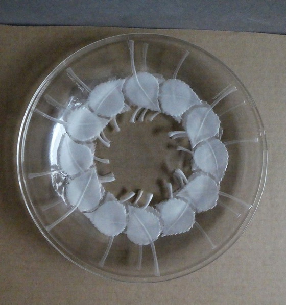 Image 1 of 3 plates, glass, satin leaf decoration, Lalique, Paris, France, signed