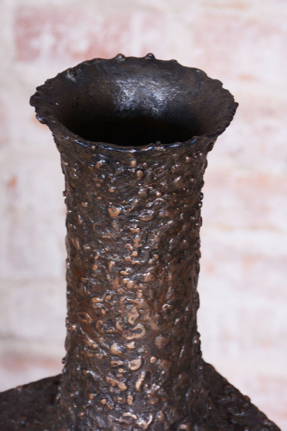 Vaso Art Déco originale, in metallo, superficie levigata, ceco, anni '30. – Vasi (photo 5 of 8)