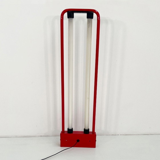 Lampe néon double rouge moyenne par Gian N. Gigante pour Zerbetto, années 1980 – Luminaires, Glass, Metal (photo 4 of 7)