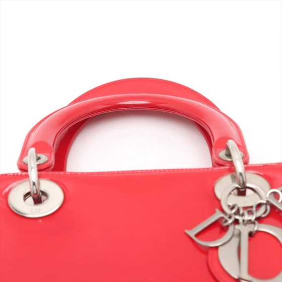 Lady Dior Mediana roja de charol – Christian Dior, Bolsos de mano, Cuero (photo 6 of 15)