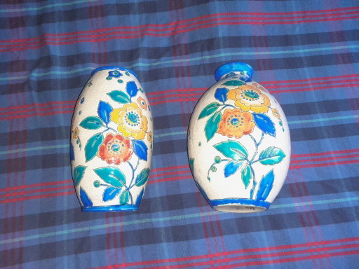 2 vases/carafes
