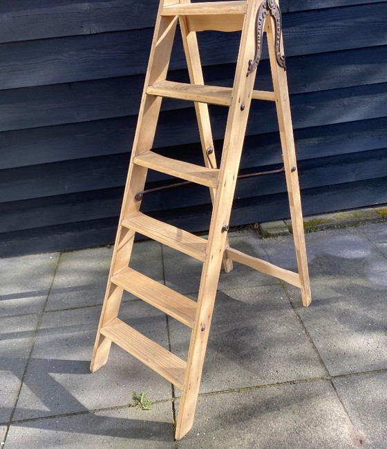 Image 1 of Vintage houten trap