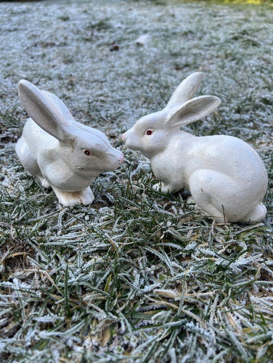 Image 1 of Set aus zwei weißen Kaninchenskulpturen