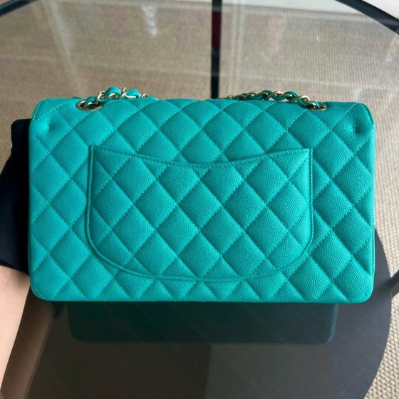 Image 1 of Chanel Classic Flap Medium - Caviar 25CM Gewatteerd Cyaanblauw Goudkleurige Hardware Serie 23