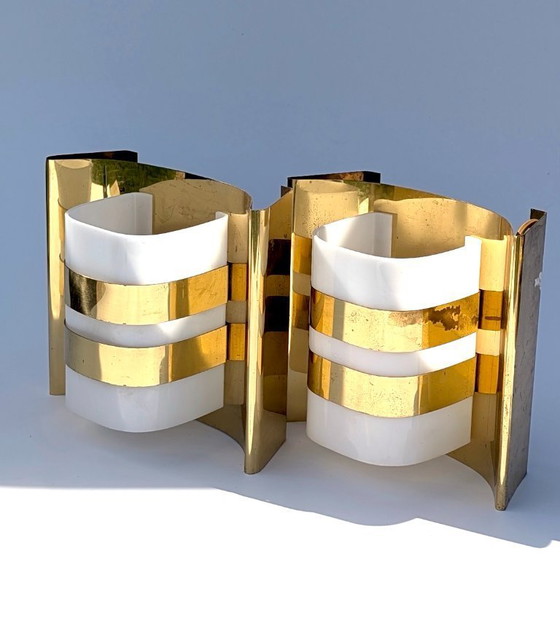 Image 1 of Pair of wall lamp Hans-Agne Jakobsson – Model V334/1 in brass with translucent plastic shades