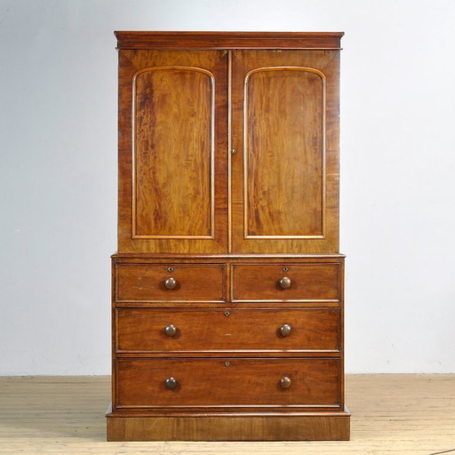 Victoriaanse mahoniehouten kast, circa 1860