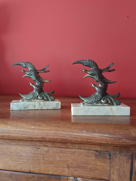 Pair of French Art Deco bookends with dynamic birds - 1930s. – Decorative Objects, Marble, Metal (photo 3 of 6)