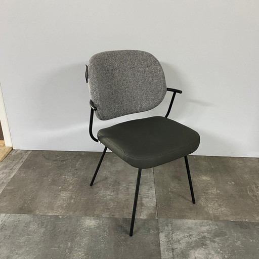 Flip set of 4 – Bert Plantagie, eetkamerstoelen, Plastic, Textile