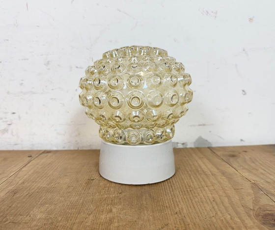 Image 1 of Plafonnier vintage en porcelaine blanche, années 1970