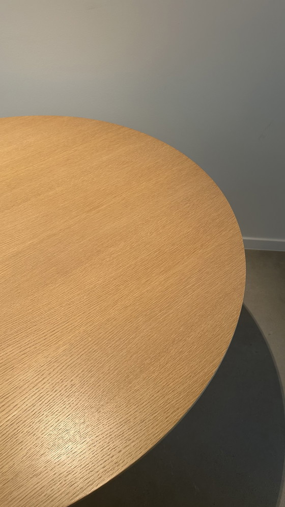 Image 1 of Mesa redonda Inge natural