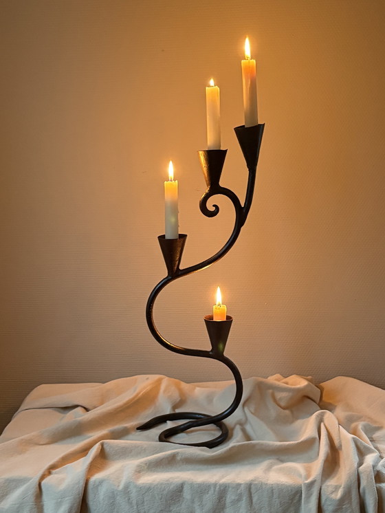Image 1 of Candeliere vintage in ghisa a spirale