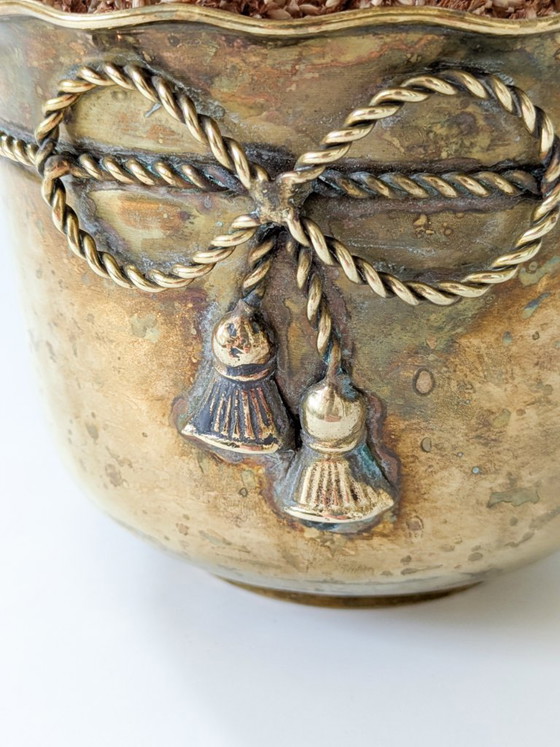 Brass Brass Planter With Wavy Rim And Twisted-Rope Bow – Interdima, Plant pot (photo 12 of 15)