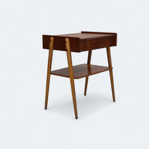 1970, Zweedse bijzettafel van AB Carlstrom met lade, teakhout.