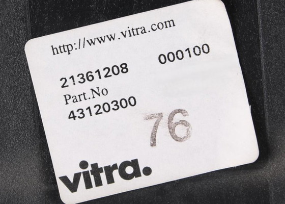 Image 1 of Silla Vitra Unix negra