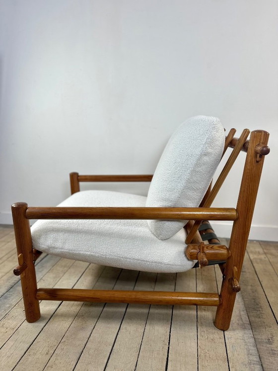 Image 1 of Poltroncina vintage in pino massiccio, anni '70, tessuto Bouclé color ecrù