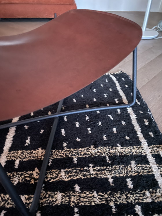 Pouf funzionale in pelle – Functionals, Poggiapiedi e pouf, Leather, Metal (photo 5 of 5)