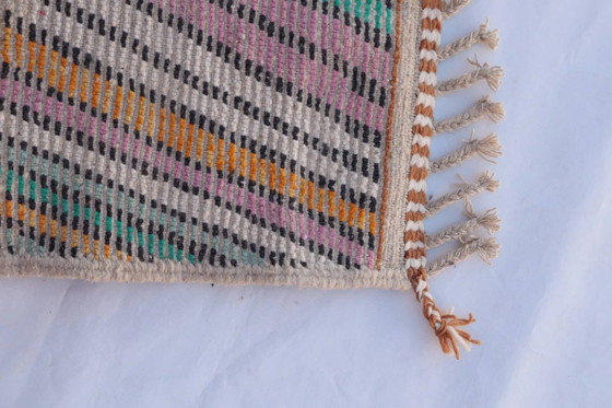 Abstract and Colourful Beni Ouarain Rug, Handmade in Wool, 300x200cm – Rugs & carpets, Modern (photo 9 of 11)