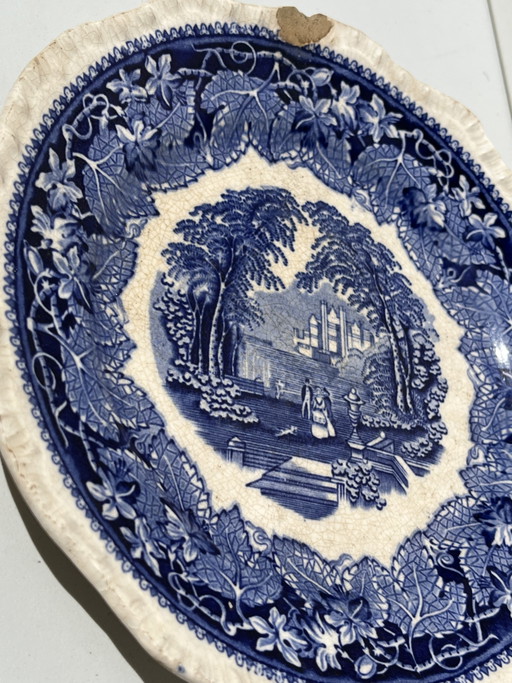 Piatto in Ironstone di Mason della serie "Vista", prodotto in Inghilterra.
Diametro 20 cm.