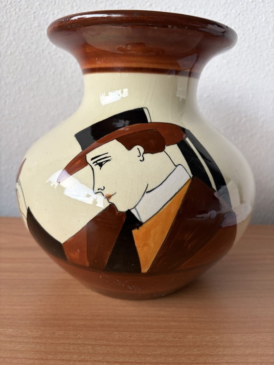 Image 1 of Quiper vase 20 cm with Breton image - hand-painted