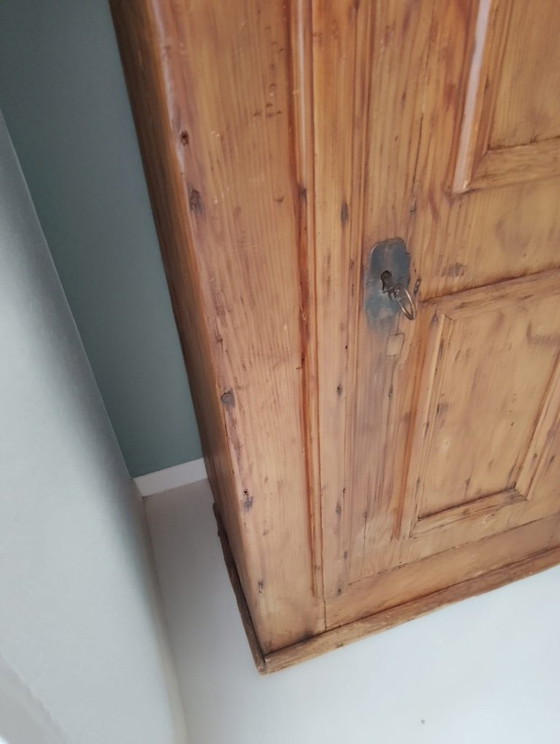 Image 1 of Antica credenza da fattoria del 1890, trattata contro i tarli.