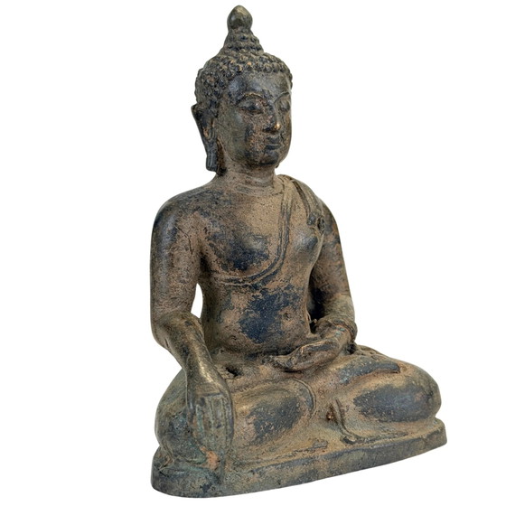 Paire de Bouddhas thaïlandais antiques en bronze – Style Lanna, 19e siècle – Sculptures (photo 10 of 11)