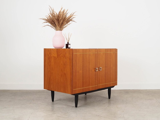 Image 1 of Armario de teca, diseño danés, década de 1970, producción: Dinamarca