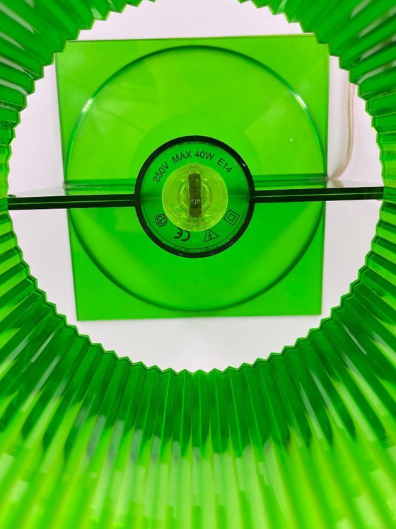 Image 1 of Lampe de table Kartell « Take » verte – Design de Ferruccio Lavia, fabriquée en Italie