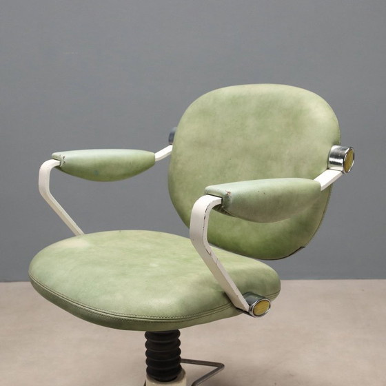 Image 1 of Friseurstuhl aus den 1970er Jahren