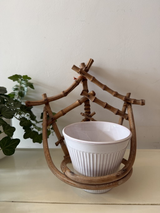 Suspension pour plantes en rotin avec pot de fleurs