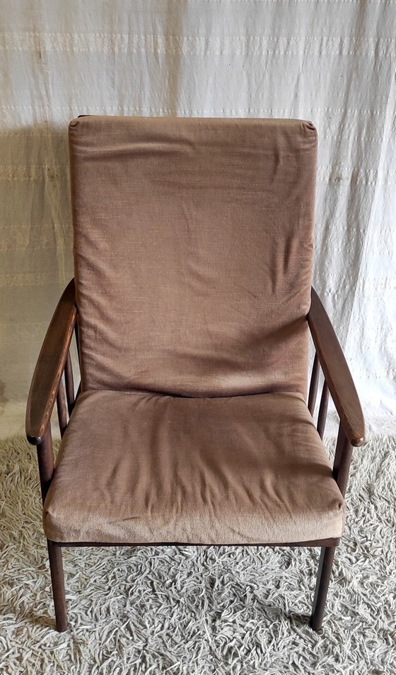 Image 1 of Fauteuil style scandinave en bois massif - années 60/70