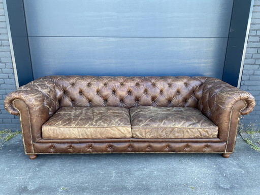 Ruime Chesterfield 3.5 + 1 + 1 zit bankstel sigaren cognac 