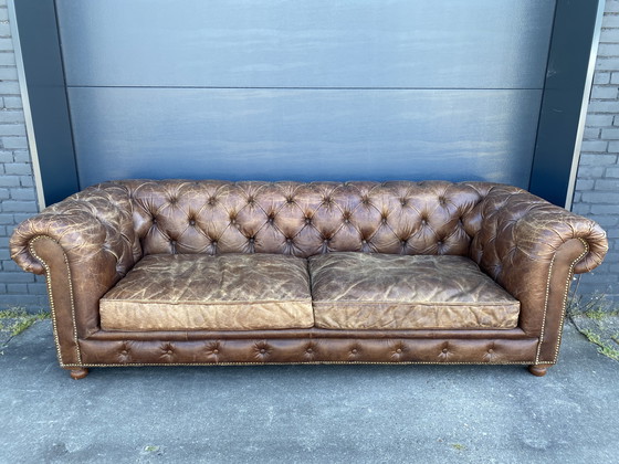 Image 1 of Ruime Chesterfield 3.5 + 1 + 1 zit bankstel sigaren cognac 