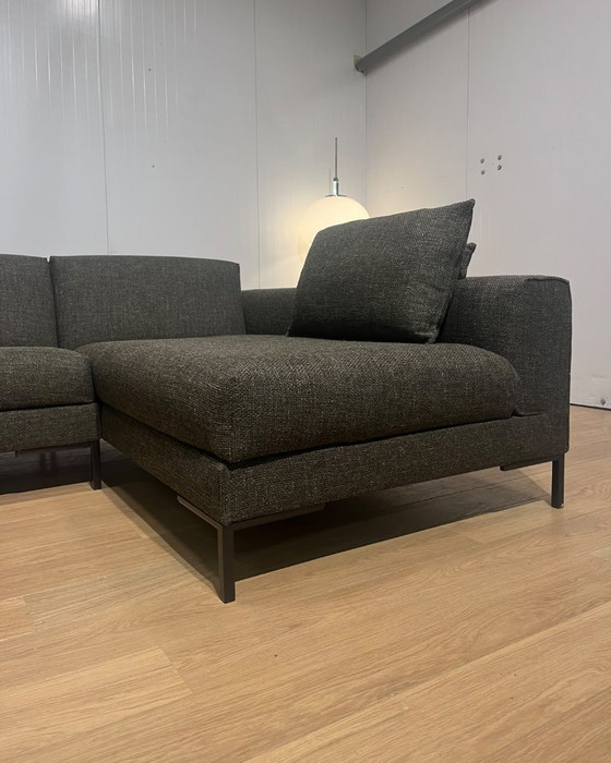 Nouveau modèle en stock : canapé d'angle Aikon en tissu Amaro – Design on Stock, Canapés d'angle, Other (photo 5 of 10)