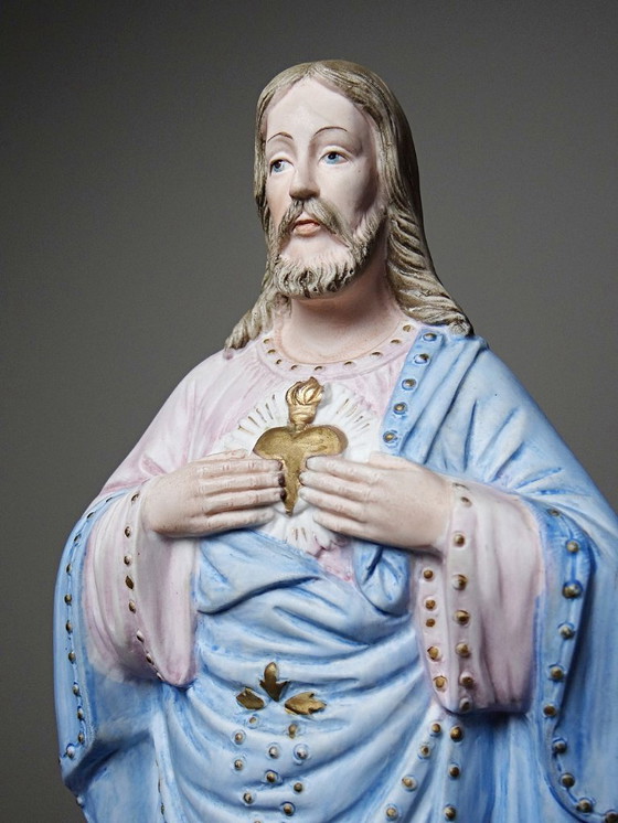 Image 1 of Grand sujet religieux Christ au Sacré Coeur en biscuit polychrome ancien