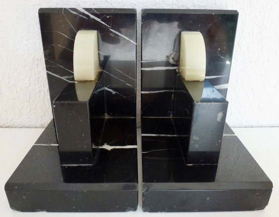 Image 1 of Art Deco boekensteunen.